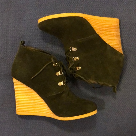 Express Black Wedge Booties - Picture 2 of 11